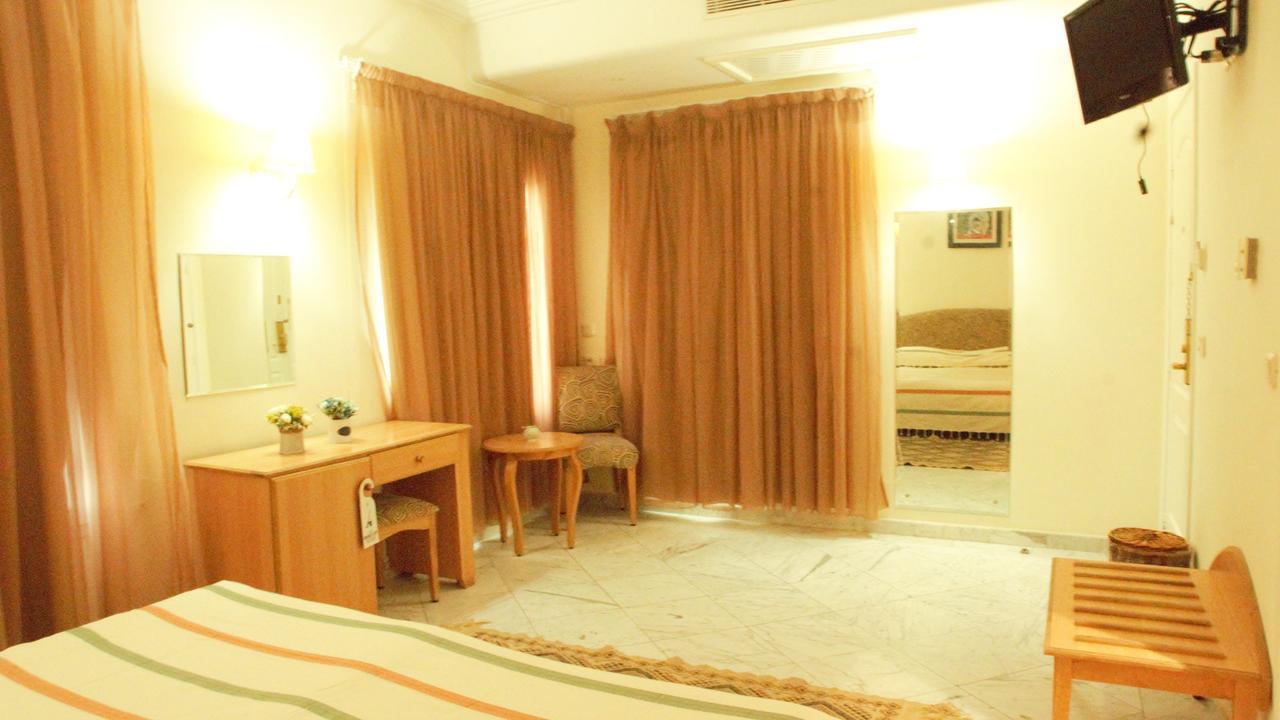 Hotel Lafayette ตูนิส ภายนอก รูปภาพ